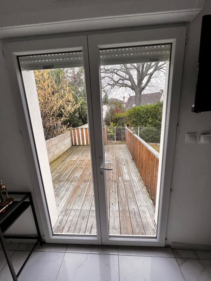 Appartement F3 ,2 Bedrooms With Parking Aeroport Orly A 20Mn Saint-Michel-sur-Orge Exterior foto